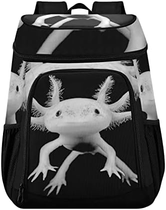 Salamandra de nadação axolotl real no lado da frente em mochila de mochila de mochila de mochila com vazamento isolado escuro