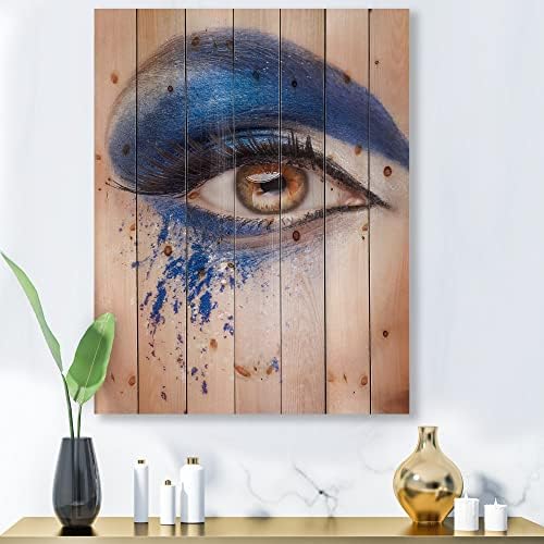 Designq Close Up Of A Eye With Blue Fantasy Make Up Modern & Contemporary Wood Wall Decor, Arte da parede de madeira azul, Pessoas