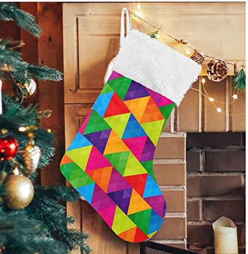Meias de Natal de Alaza modernas Triângulos Rainbow Classic Classic personalizados grandes decorações de meias para férias em família Decoração de festa 1, 17,7 '' '