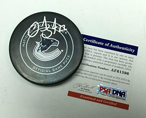 Daniel Sedin assinou o Vancouver Canucks Hockey Puck PSA AF61596 - Pucks autografados da NHL