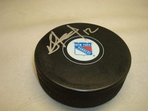 Peter Holland assinou assinado no New York Rangers Hockey Puck autografado 1a - Pucks autografados da NHL