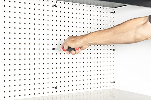 Os espaçadores Stayput Pegboard incluem apenas 96 espaçadores, as estadias de design de espaçadores de pegboard patenteados exclusivos colocados nos seus parafusos enquanto montam o seu pé na parede.