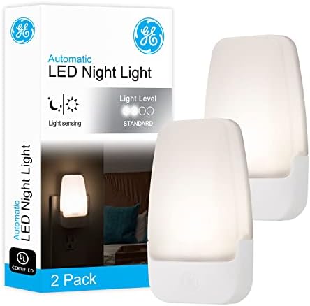 GE LED Night Light, Plug-In, Dusk to Dawn Sensor, Warm White e GE Ultrabrite Dimmable SCENCE LED Night Light Geplug-In, Energy