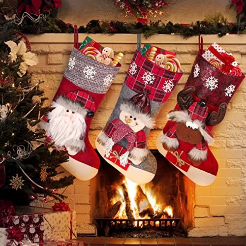 Toyvian 3pcs 19,6 Meias de Natal, tamanho grande de Natal Decorações de Papai Noel Staque Christmas Snowman Elk Papai Noel Claus Caractere 3D Pluxh para Decorações de festa de Natal de férias em família