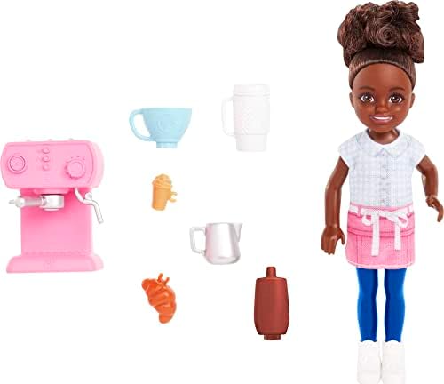 Brinquedos Barbie, boneca Chelsea e acessórios Barista, pode ser uma boneca pequena com 7 peças temáticas