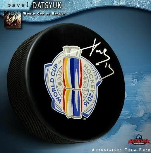 Pavel Datsyuk assinou o logotipo da Copa do Mundo de Hóquei de - Team Rússia - Red Wings - Pucks de NHL autografados