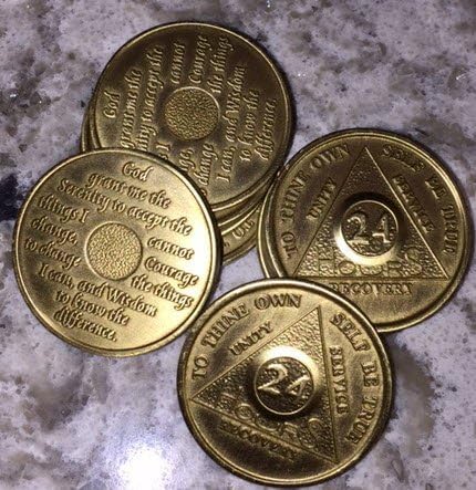 Wendells lote de 25 bronze aa alcoólicos anônimos 24 horas Medallion chip 24hrs Medallions chips serenidade oração