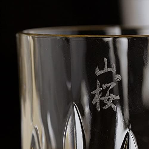 Glass de uísque japonês em caixa de madeira