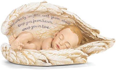 Joseph Studio Sleeping Baby embrulhado em estatueta de asas de anjo