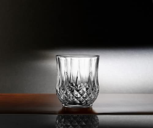 Circleware Swanky Whisky Glasses, conjunto de 4 festas de bebida de entretenimento de entretenimento para bebidas de vidro para água, licor, cerveja, suco e decoração
