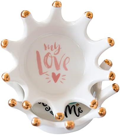 Limite sua rainha interior com nosso prato de anel de coroa cerâmica - armazene seus anéis em grande estilo e adicione um toque de romance a qualquer sala!