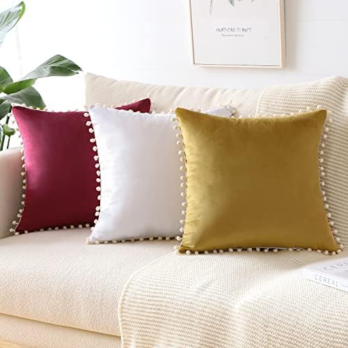 Pacote otostar de 2 tampas decorativas de travesseiro de veludo macio Pom Pom Poms travesseiros com casas de almofada invisíveis para decoração de zíper para sofá quarto de estar 16x16 polegadas, ouro