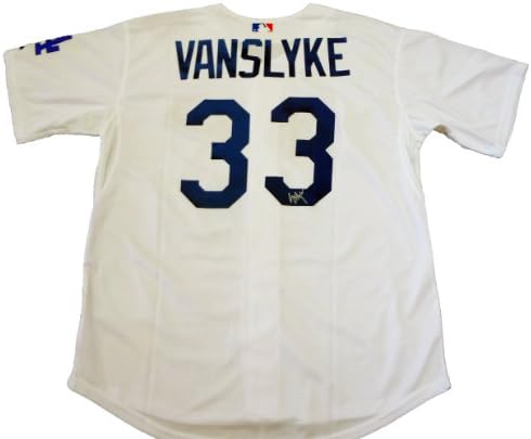 Scott van Slyke autografou a camisa branca de Los Angeles Dodgers com prova, foto de Scott assinando para nós, Los