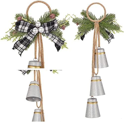 Emadgift Faux galvanizado Jingle Bells Cabine de campainha de porta com pinho, agulha de pinheiro, arco xadre