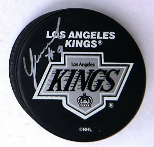 Vladimir Tsyplakov assinou o hóquei autografado Puck Los Angeles Kings Silver w/COA - Pucks NHL autografados
