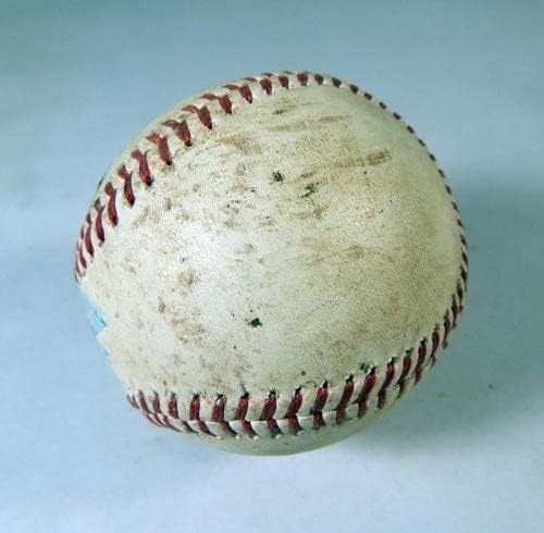 2022 Jogo do Texas Rangers Rangers usou beisebol Martin Perez Wynton Bernard Falt - Game usado Baseballs