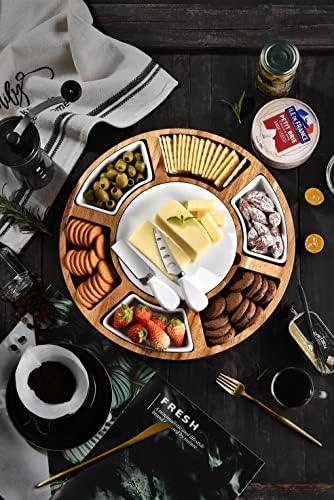 Jazz Coleções perfeitas Conjunto de tábua de queijo Susan Lazy, placa de charcutaria redonda de acácia, prato que serve de queijo com 3 tigelas de porcelana, 2 facas de queijo com alça de cerâmica e 2 picaretas de frutas
