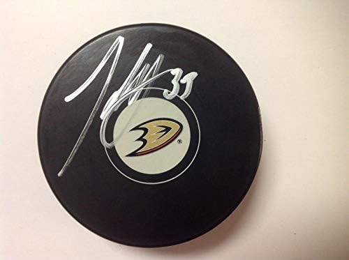 Jakob Silfverberg assinou autografado Anaheim Ducks Hockey Puck A - Pucks de NHL autografados