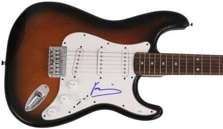 Yanni assinou autógrafo em tamanho grande Fender Stratocaster Ecret Guitar w/ James Spence JSA Autenticação - Teclista de