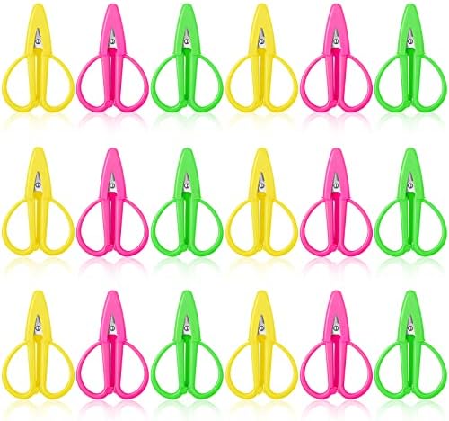 18 PCS Mini Scissors Thread minúsculas tesouras coloridas tesouras de viagem costurando pequenas tesouras 2,56 x 1,65 polegadas Bordado artesanato com tampa com capa, 3 cores
