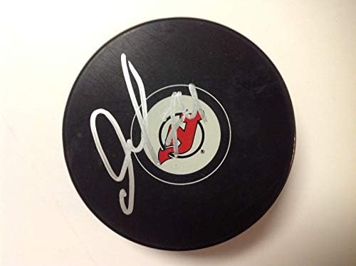 Egor Yakovlev assinou autografado NJ New Jersey Devils Hockey Puck B - Autografado NHL Pucks