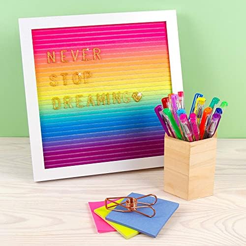 Três aplausos para meninas - Decoração da sala Rainbow Bright Letter Board - Carteira para meninas com 300 cartas e emojis - Letra de carta de arco -íris de feltro mutável com Stand & Hook - 10 x 10