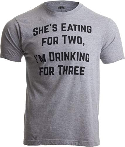 Bebendo por três | T-shirt de anúncio de gravidez do pai novo pai