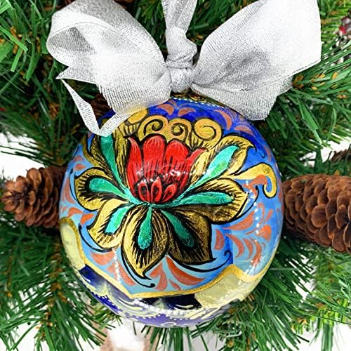 Bola de árvore de Natal pendurada beleza russa D 4,72 esculpida e pintada por artesãos russos de São Petersburgo. Decoração